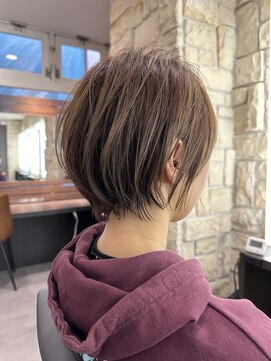 ビューエヒメ(VIEW EHIME) 小顔カットショートボブ大人可愛いアッシュオリーブ20代30代40代