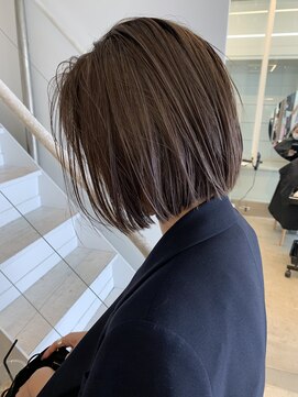 シキ 渋谷(siki) ハイトーン/ブリーチ/レイヤーカット/シアーカラー/渋谷/原宿