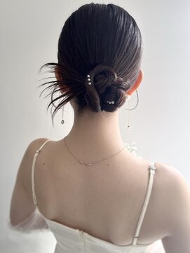 エル セルカ 高田馬場(el CERCA) 韓国風カチモリシニヨン×結婚式二次会ヘアセット