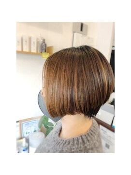 モンアンジュ(MON-ANJU) 前下がりショート