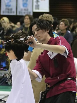国際理容選手権大会ミディアムカット優勝の実力派！妥協しない最高峰の技術で、あなたの理想をカタチに。