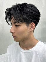 ニコトウキョウ 新宿(nico TOKYO)&nbsp;刈り上げセンターパートテーパーフェードカットニュアンスパーマ