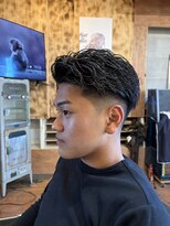 BROSBARBERSHOP【ブロスバーバーショップ】&nbsp;ミドルフェード、ニュアンスパーマ