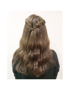 ヘアーサロン リノ(Hair salon LiNO) ロープ編み＋リボン
