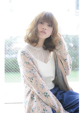 ガーランドウメダ(Garland umeda) 肩上ローレイヤーボブ×シアーベージュ２