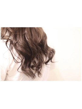 レイシア(Racia..) ベージュカラー