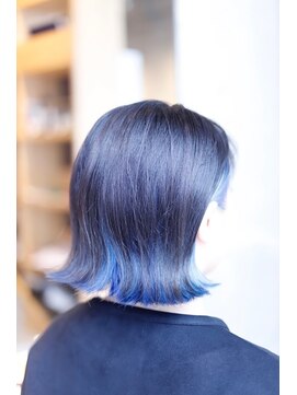 ストロー 鴨宮店(Straw) バイカラー◎外ハネ艶カラー