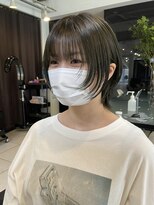 アクアオモテサンドウ(ACQUA omotesando)&nbsp;△小顔カットショートウルフレイヤーカットオリーブグレージュ