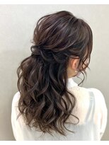 ミルフロート フクオカ&nbsp;耳だしハーフアップ