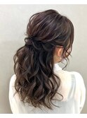 耳だしハーフアップ