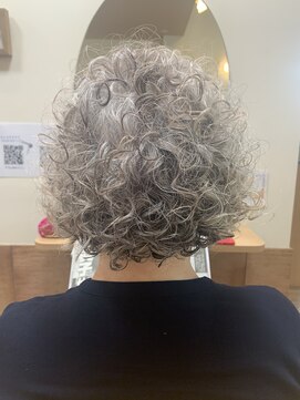 ヘアルーム フラット(HAIR ROOM flat) マダムスタイル