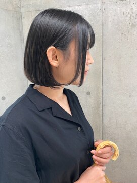 エウペ 渋谷(WEUPE) 斜めバング/グレージュカラー/デザインカラー/シルキーベージュ