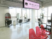 マカロン 仙台店(macaron)の雰囲気（大きい窓から自然光が入る明るい店内[仙台/仙台駅/学割U24/韓国]）