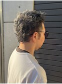 スパイキーウルフ×スモーキーグレージュ