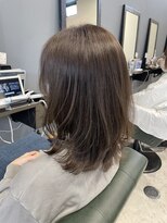 レナータ ヘア(Renata hair)&nbsp;大人可愛い外ハネくびれミディ/アッシュグレージュ/グレージュ