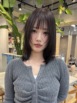 サンクプロジェクト(cinq PROJECT) 女性らしく上品な印象を与える、顔周りレイヤーカット