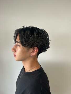 アルゴ 茅ヶ崎(ARUGO) men's刈り上げツーブロック/センターパート/スパイラルパーマ