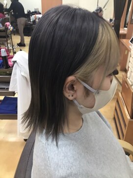 ヒラトヤ 肴町店 シルバーベージュバングカラー×小顔外ハネ黒髪ボブスタイル