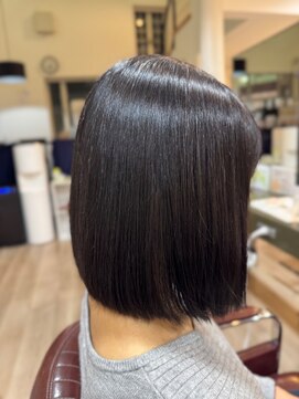 ビーズ ノイ(BEE´Z ＮＥＵ) 暗めカラー髪質改善ストレート10.30