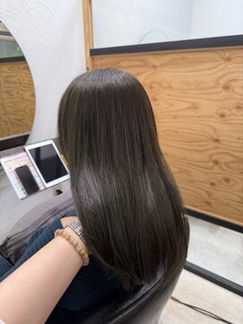 エヌ 北千住(N) オリーブグレージュ