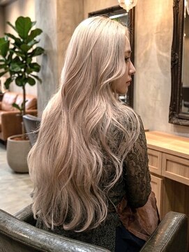 リアラ 渋谷(LIALA) ブリーチ、ダブルカラー、インナーカラー、イヤリングカラー