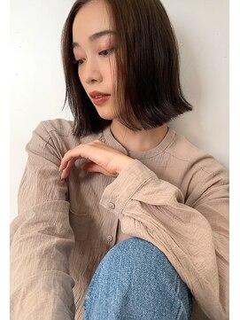 ジエクト ヴィシア(The Ect VIXIA) 切りっぱなしボブ×ダークブラウン×インナーカラー