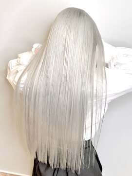 ゴリラビスケッツ(GORILLA BISCUITS) モノトーンホワイト［桜木町/横浜/みなとみらい］