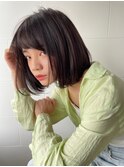 アッシュブラックで大人かわいいボブ