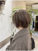 八戸ハイトーンカラーミルクティーベージュショートボブ20代30代