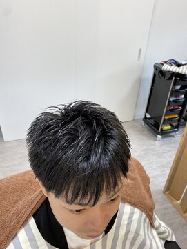 シープラス(C+) 刈り上げ質感カット