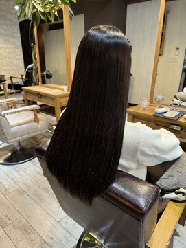 リブラン バイ ルッカ(Liburan by Lucca) １１月　髪質改善縮毛矯正