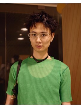 イロ(IRO) スパイキーショート