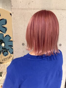 レジュアル(RESSUAL) ケアブリーチ/ハイトーンピンク切りっぱなし外ハネボブ