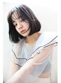 フェミニンワンカールショートボブ