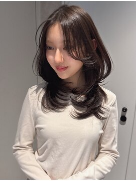 ヴェイ(VEYY.) 透明感抜群グレージュ×セミハッシュレイヤー