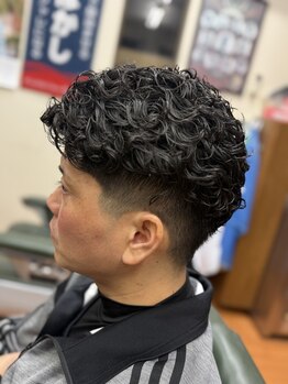 カットハウス コヤマの写真/緩めのニュアンスパーマからツイストまでお任せ下さい！濡れパンやパーマ各種の研究に自信あり☆