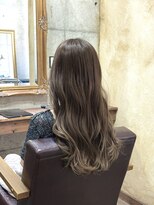 美容室カードル 新小岩店(Cadre) ロングコテ巻き仕上げ/オリーブカラー/透明感カラー/新小岩