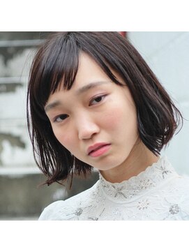 ビコ(bico) 毛先がちょっと動くナチュラルボブ