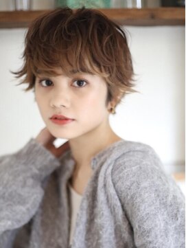 コム(com by neolive) 外ハネランダムショート2