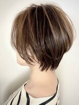 バーチュー(virtue)&nbsp;上品な大人ショートボブハイライト