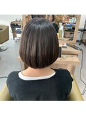 シンプルボブ×グレージュグラデーションカラー