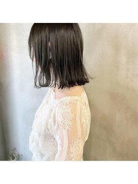 ミント(mint) 暗髪グレー/ブルージュ/グレージュ/くすみカラー