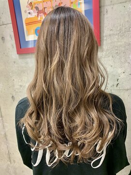 パシフィックダズールバトン(Pacific Dazzle baton) ベージュ×バレイヤージュ