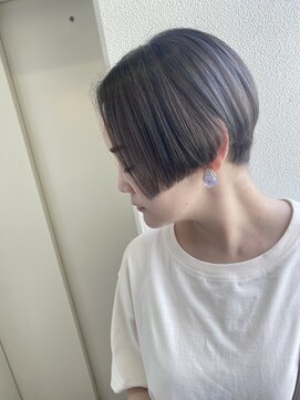 ヘアーデザイン シュシュ(hair design Chou Chou by Yone) 透明感ハイライトブルージュ&前下がりショート♪