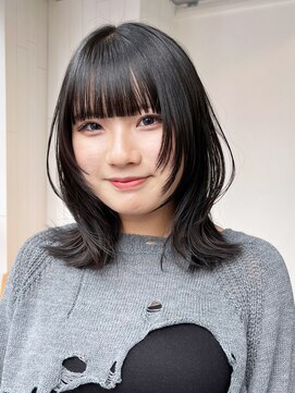 アルバム 池袋(ALBUM) くびレイヤーレイヤーロングアッシュブラック_ba484812