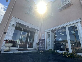 メガミ 東岡山店(MEGAMI)の写真/【駐車場/完備】あなたの綺麗を叶える♪幅広い年代の方から長く愛され続ける信頼のサロン！