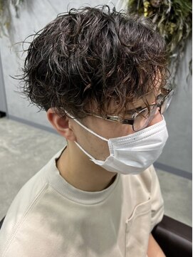 リット×ベリエ(Lit.×belier) 薩摩川内シャドウパーマフェザーパーマ波巻きパーマウルフ30代