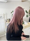 ピンクベージュ