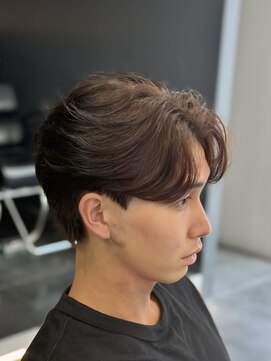 バース バイ ハピネス(BIRTH by happiness) ハイライトセンターパートメッシュダブルカラーツーブロック