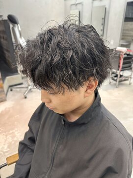 ネオン(NEON) 縦落ちツイストスパイラルパーマ